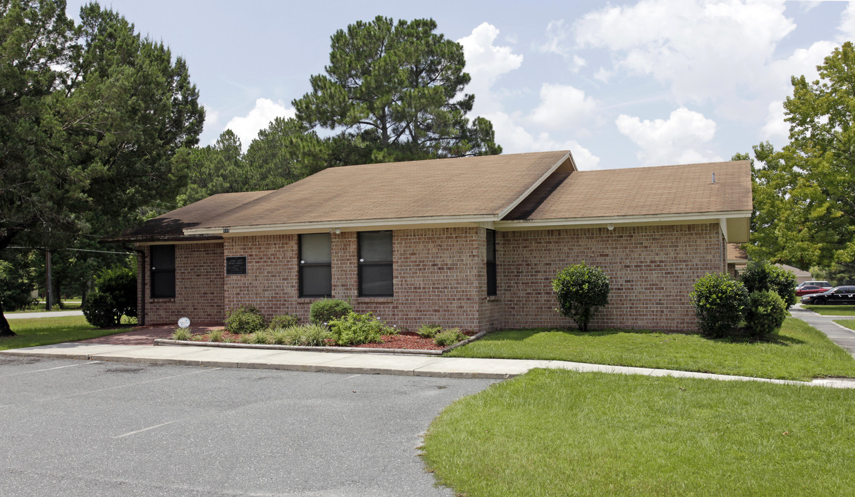 Gateway Villas in Lake City, FL - Building Photo