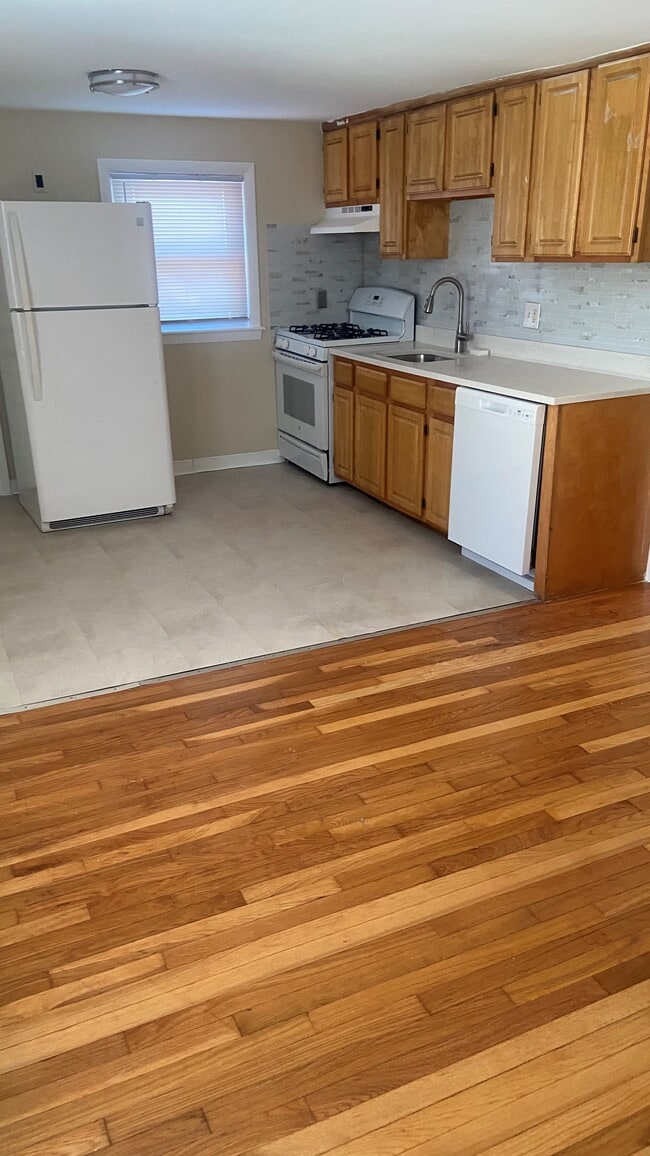 434 Huntington Ave, Unit 434 Huntington Ave #2