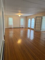 36 Beverly Pl in Utica, NY - Building Photo