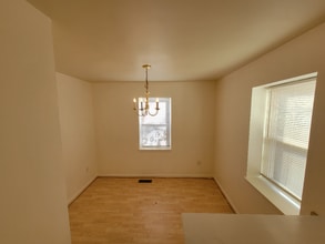 815 Stoll St in Baltimore, MD - Building Photo - Building Photo
