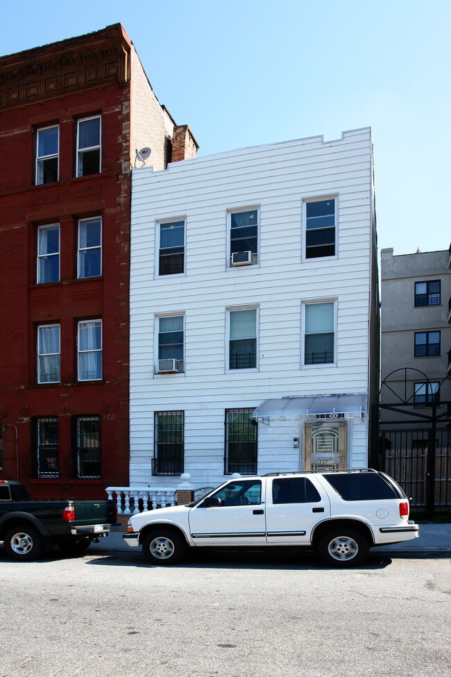 227 15th St in Brooklyn, NY - Building Photo - Building Photo