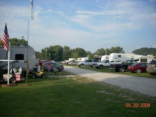 100 Dock Ln in St Marys, WV - Building Photo - Building Photo