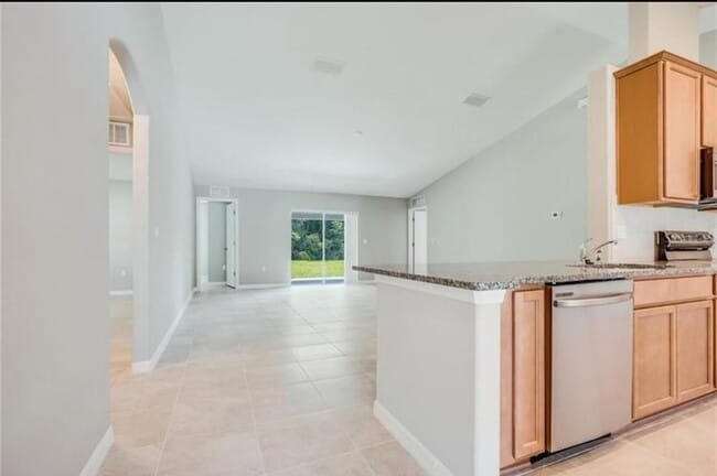 12 Patton Pl in Palm Coast, FL - Building Photo - Building Photo