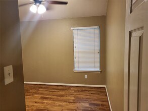 5406 Meadow Canyon Dr in Sugar Land, TX - Building Photo - Building Photo