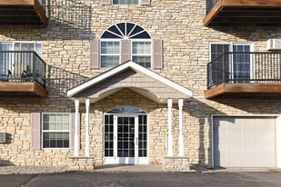 Pinewood Estates in Zimmerman, MN - Building Photo