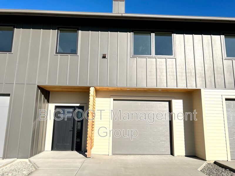 2358 Shorthorn Ave in Helena, MT - Building Photo