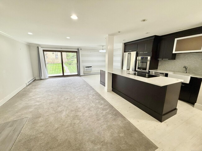 1 Linden St in Norwalk, CT - Foto de edificio - Building Photo