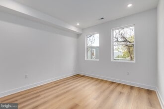 511 W York St in Philadelphia, PA - Building Photo - Building Photo