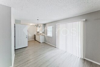 12211 Knight Dr in Balch Springs, TX - Building Photo - Building Photo