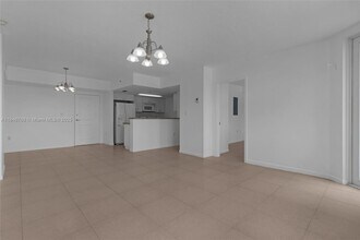 1555 N Treasure Dr in North Bay Village, FL - Building Photo - Building Photo