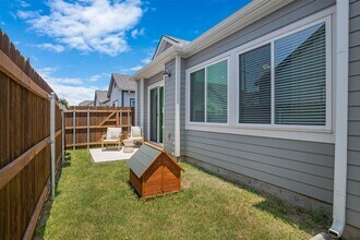 7137 Black Beaver Cir in Fort Worth, TX - Building Photo - Building Photo