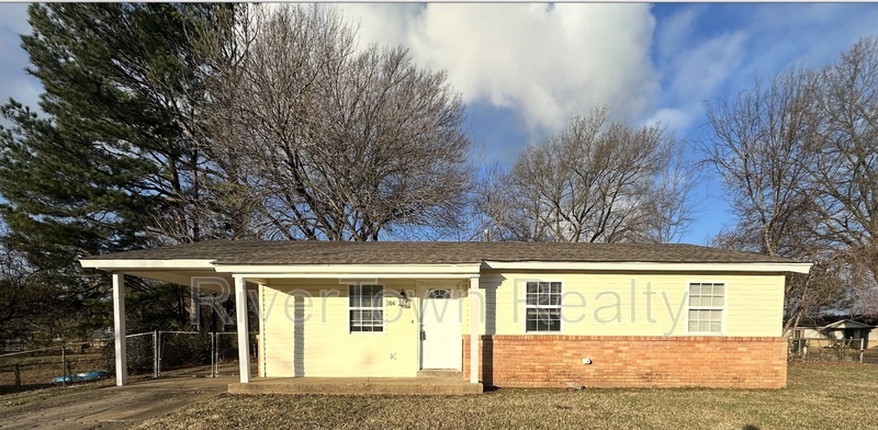 1841 Vaught Cir in Southaven, MS - Building Photo