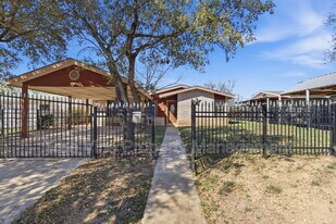 3827 Devon Ave in San Antonio, TX - Building Photo