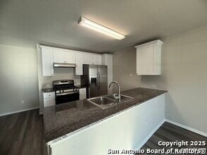 7734 Nopalitos Cv in San Antonio, TX - Building Photo - Building Photo