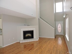 6298 Cottage Woods Dr in Milton, FL - Building Photo - Building Photo