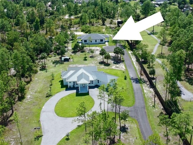 property at 2586 Randall Blvd