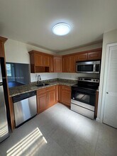 1201 NE 191st St in Miami, FL - Building Photo - Building Photo