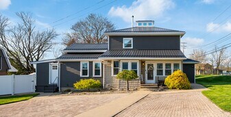 9845 Cleveland Ave NW in Uniontown, OH - Building Photo