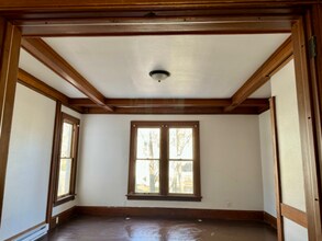 811 W Main St-Unit -1 in Sac City, IA - Building Photo - Building Photo