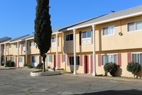 Virginia Square Townhomes in Pomona, CA - Foto de edificio - Building Photo