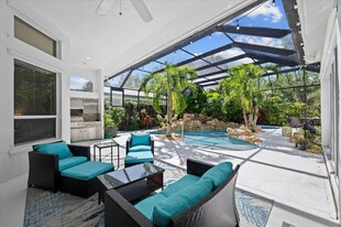 126 North River Dr W in Jupiter, FL - Building Photo