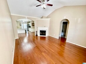 183 Hayesbury Ct in Pelham, AL - Building Photo - Building Photo