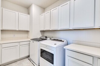 10403 Bramble Berry Dr in Austin, TX - Building Photo - Building Photo