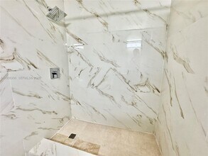 6032 SW 38th St in Miramar, FL - Building Photo - Building Photo