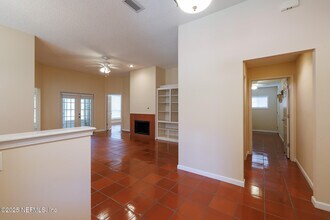 1561 Stonebriar Rd in Green Cove Springs, FL - Building Photo - Building Photo