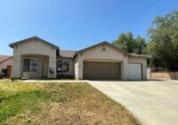 22423 Country Crest Dr