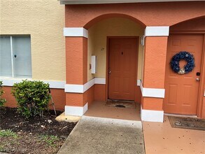 6490 Aragon Way in Ft. Myers, FL - Building Photo - Building Photo