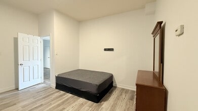 567 Queens Ave in London, ON - Building Photo - Building Photo