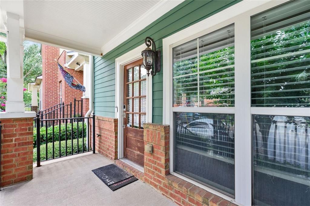 1284 Atlantic Dr NW in Atlanta, GA - Building Photo