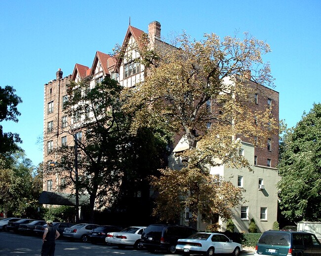 O'Dell Court Apartments in New Rochelle, NY - Building Photo - Building Photo