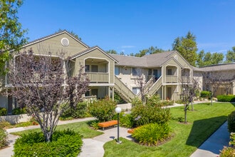 Crosscreek in Escondido, CA - Building Photo - Other