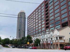 201 16th St NW in Atlanta, GA - Building Photo - Building Photo