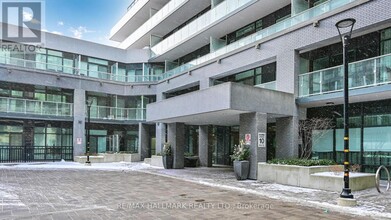 621-621 Sheppard Ave E in Toronto, ON - Building Photo - Building Photo