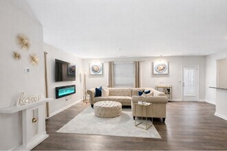 5559 Wintergreen Dr in Fairburn, GA - Foto de edificio - Building Photo