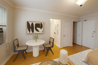 Golden Triangle Apartments in Ottawa, ON - Building Photo - Building Photo