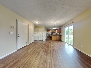 7 Flamingo Ct in Amelia, OH - Building Photo - Building Photo