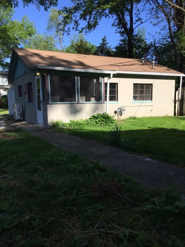 520 N Allyn St Apartments and Nearby Carbondale Apartments For Rent