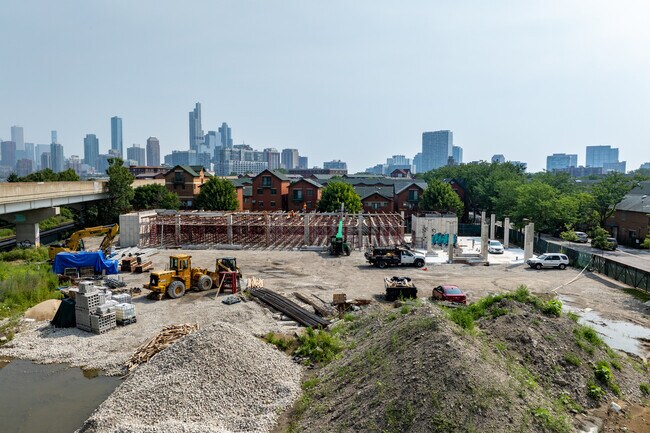 Evergreen Garden in Chicago, IL - Building Photo - Building Photo