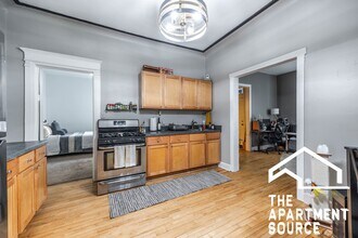 3109 W Augusta Blvd, Unit 1R in Chicago, IL - Foto de edificio - Building Photo