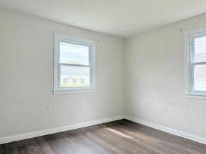 745 Clarence St in Seaford, DE - Building Photo - Building Photo