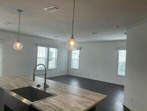 6974 41st Ave N in Riviera Beach, FL - Building Photo - Building Photo