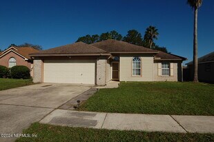 3256 Fox Squirrel Dr in Orange Park, FL - Building Photo