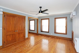 Bryn Mawr Apartments in Des Moines, IA - Building Photo - Interior Photo