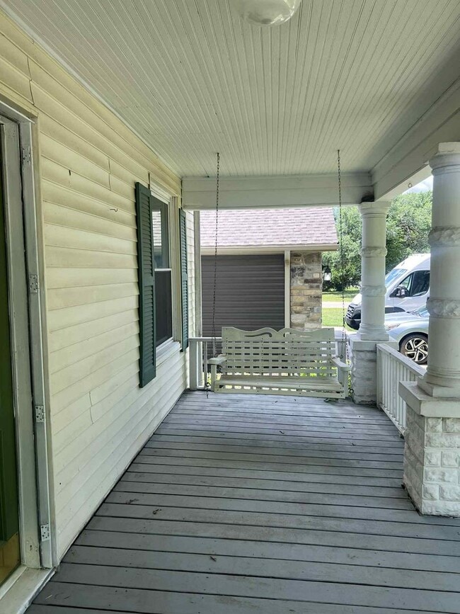 property at 2628 E 8th St