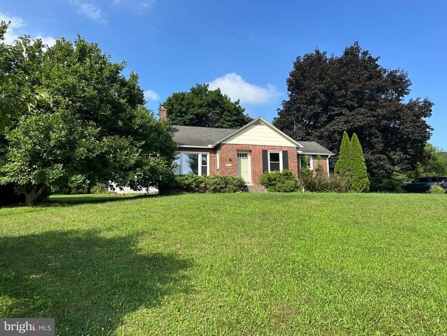 property at 4599 Carlisle Rd
