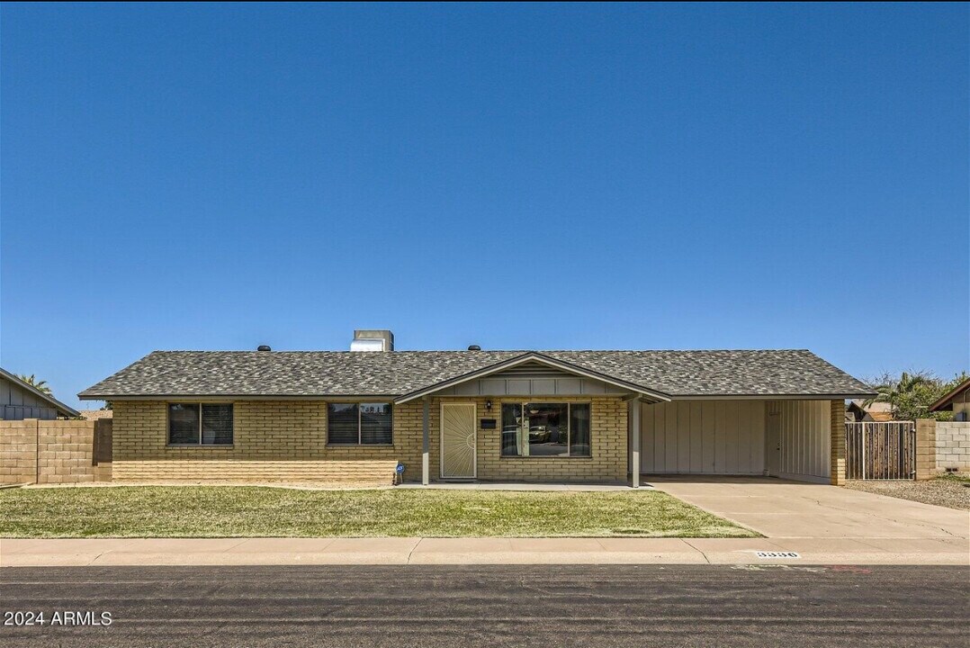 3336 W Surrey Ave in Phoenix, AZ - Building Photo
